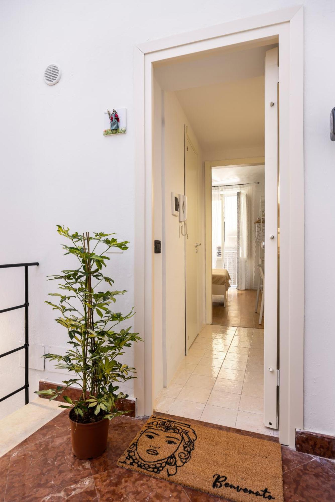 Agata E Rosalia 2 Bedroom Flat At The Quattro Canti Palermo Buitenkant foto