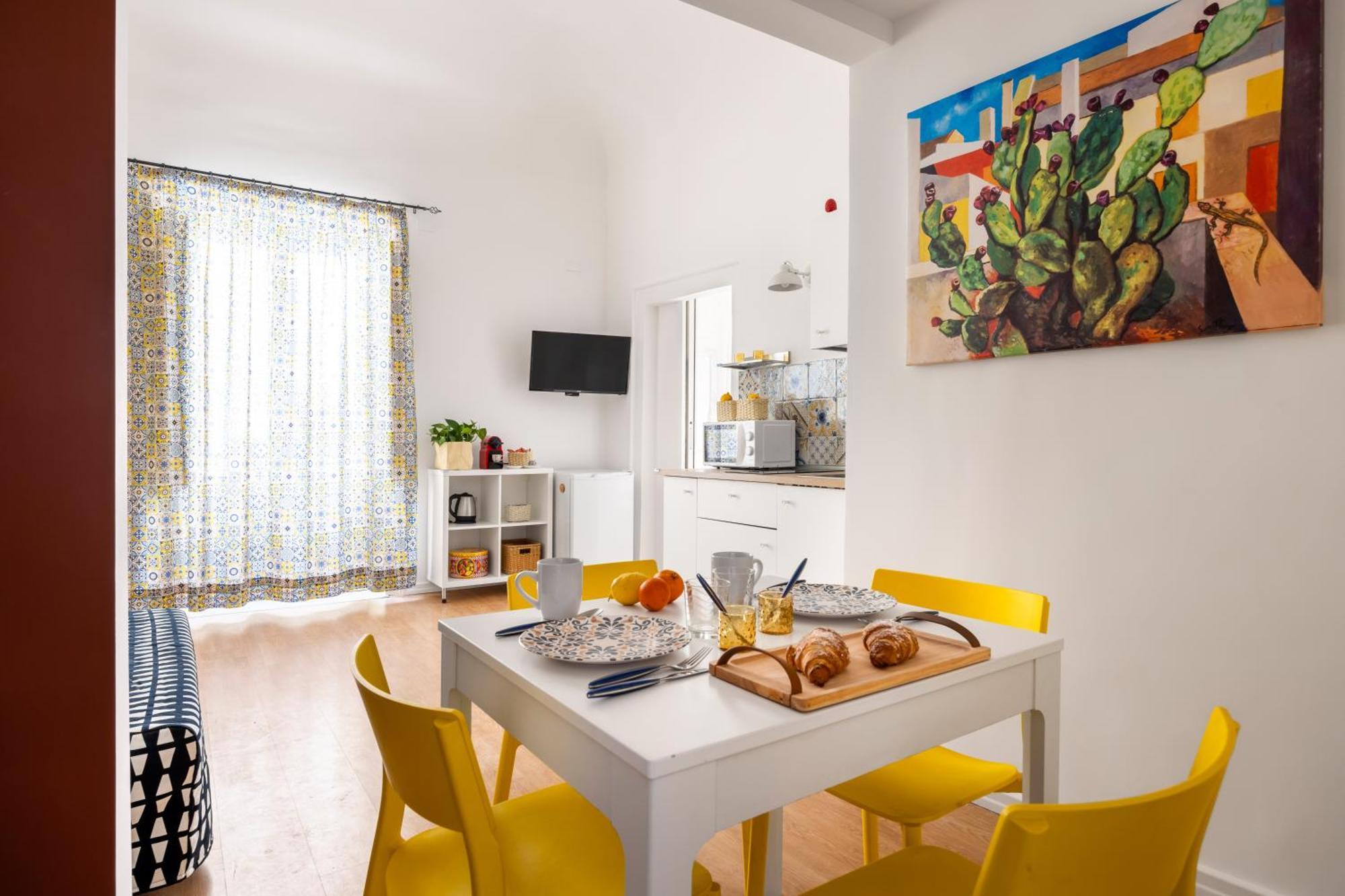 Agata E Rosalia 2 Bedroom Flat At The Quattro Canti Palermo Buitenkant foto