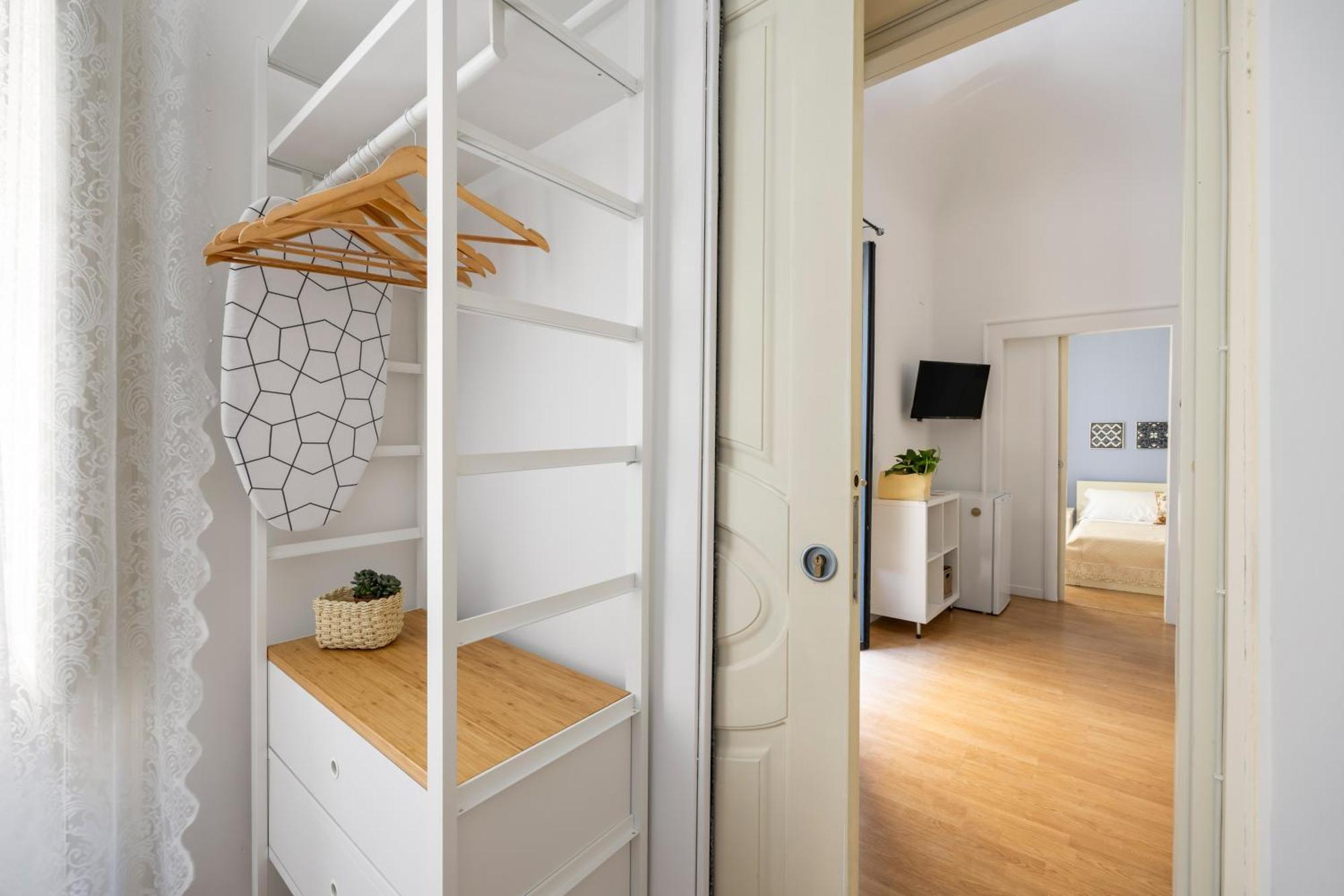 Agata E Rosalia 2 Bedroom Flat At The Quattro Canti Palermo Buitenkant foto