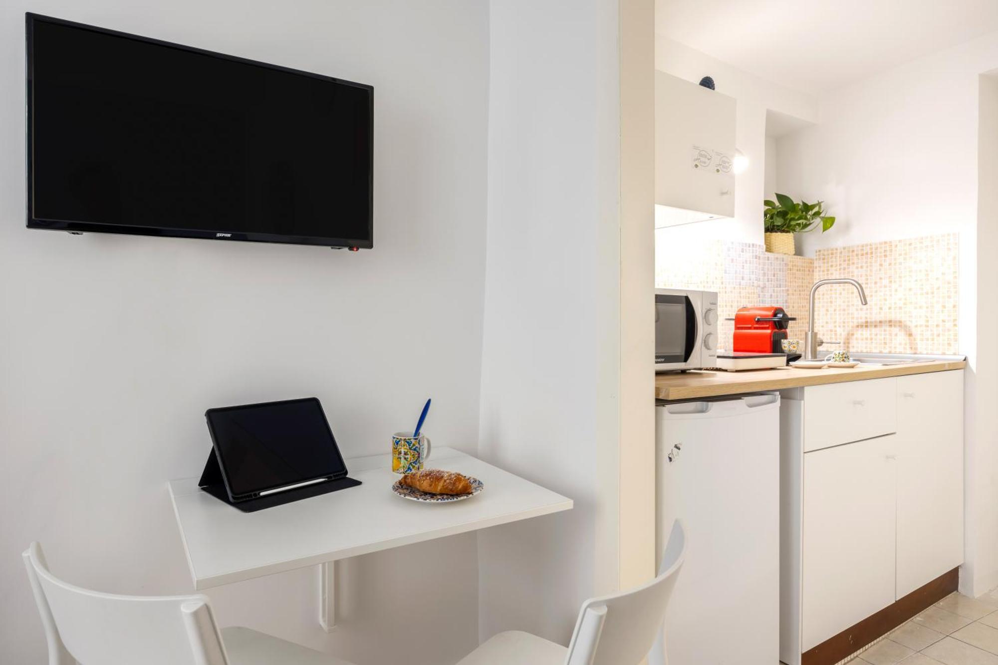Agata E Rosalia 2 Bedroom Flat At The Quattro Canti Palermo Buitenkant foto