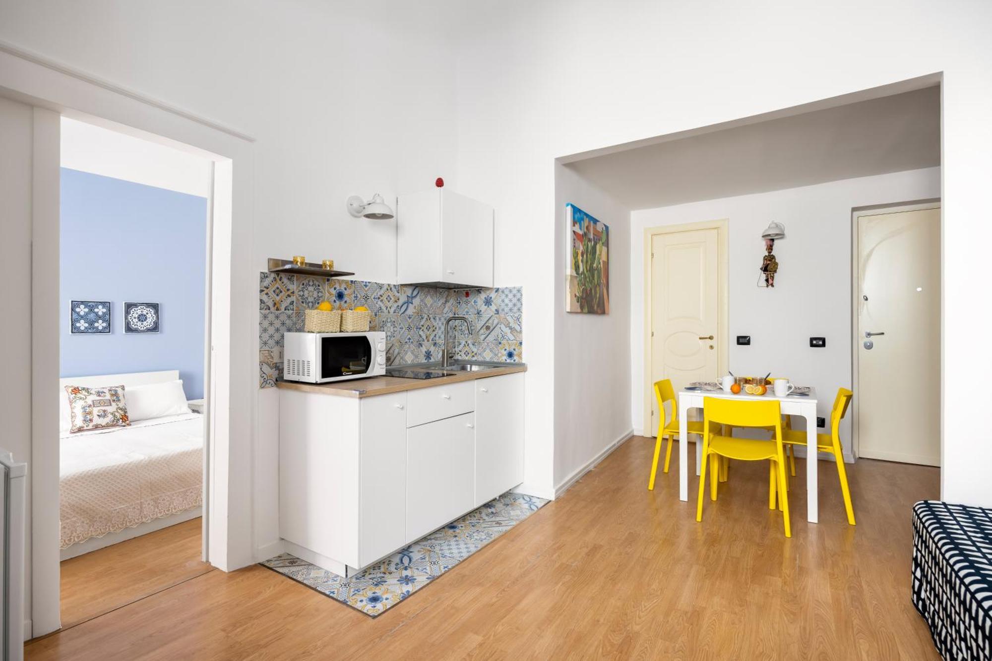 Agata E Rosalia 2 Bedroom Flat At The Quattro Canti Palermo Buitenkant foto